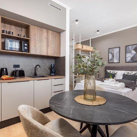 Apartments Diego Rijeka Bagian luar foto