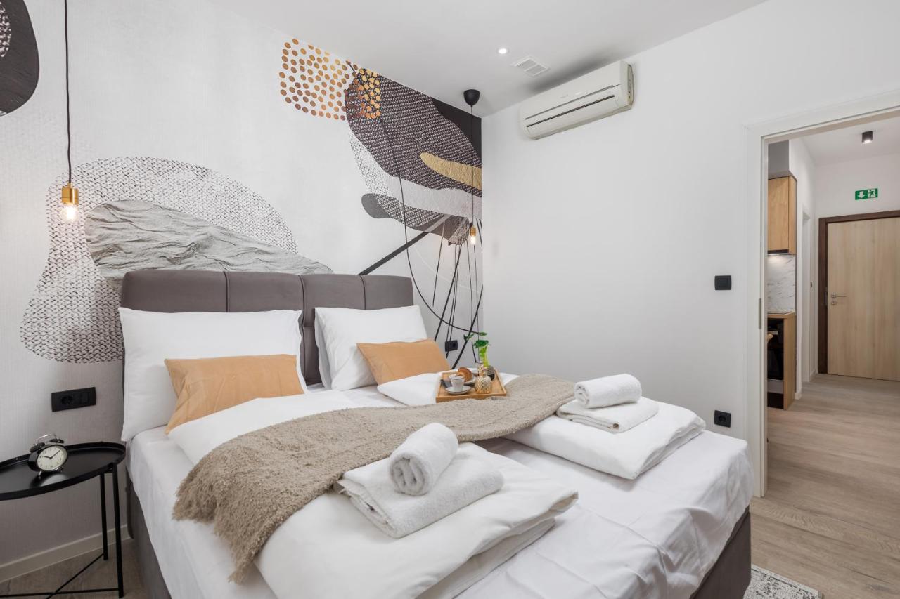 Apartments Diego Rijeka Bagian luar foto