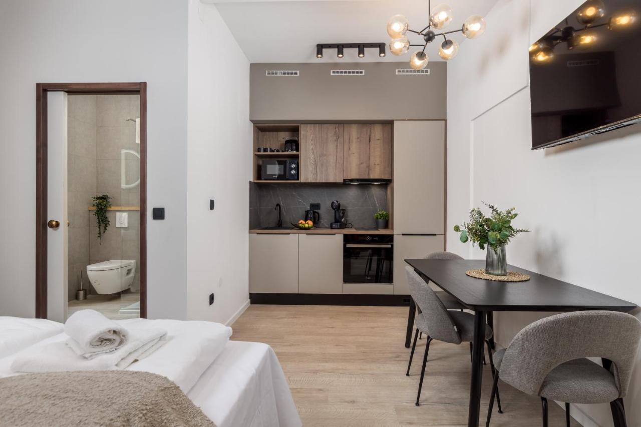 Apartments Diego Rijeka Bagian luar foto