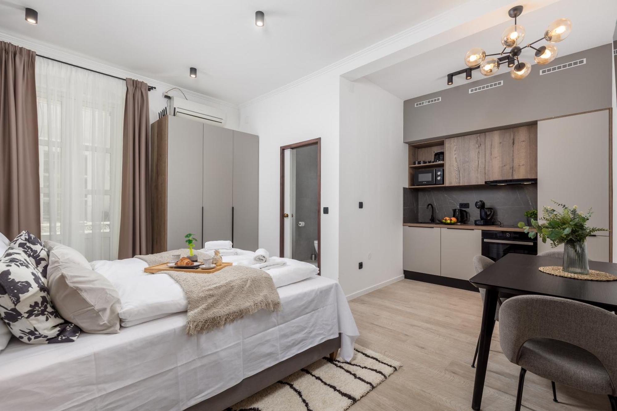 Apartments Diego Rijeka Bagian luar foto